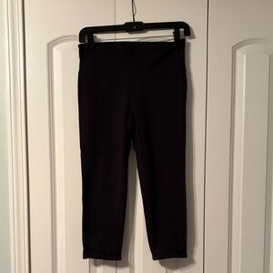 Athleta Black Capri Leggings